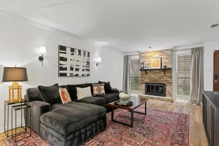 Photo #4: 21124145 Listing 