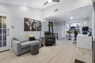 Photo #4: 21124223 Listing 