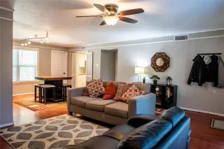 Photo #5: 21124300 Listing 