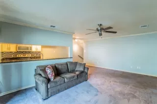 Photo #4: 21124303 Listing 