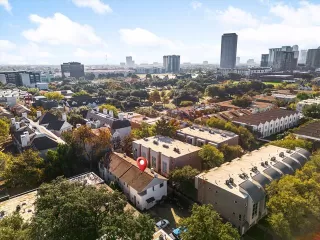 Photo #3: 21124409 Listing 