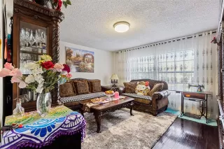 Photo #5: 21124666 Listing