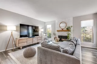 Photo #3: 21125029 Listing