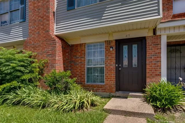 MLS: 21125611 Condo For Sale