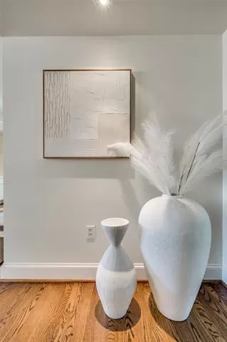 Photo #5: 21125841 Listing 