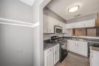 Photo #5: 21125874 Listing 