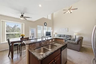 Photo #6: 21126145 Listing