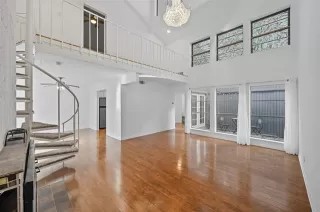 Photo #6: 21126407 Listing