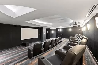 Photo #6: 21127561 Listing