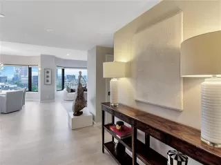 Photo #2: 21127576 Listing