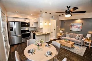 Photo #2: 21127580 Listing