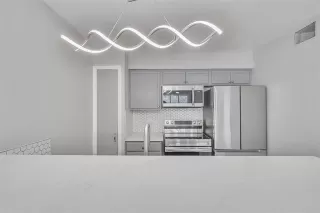 Photo #6: 21127674 Listing 