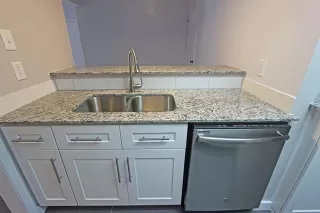 Photo #5: 21127800 Listing 