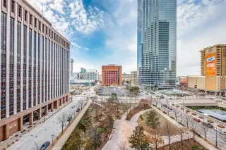 Photo #3: 21128399 Listing