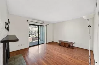 Photo #3: 21128796 Listing 