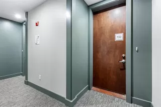 Photo #4: 21129243 Listing