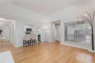 Photo #2: 21129362 Listing 