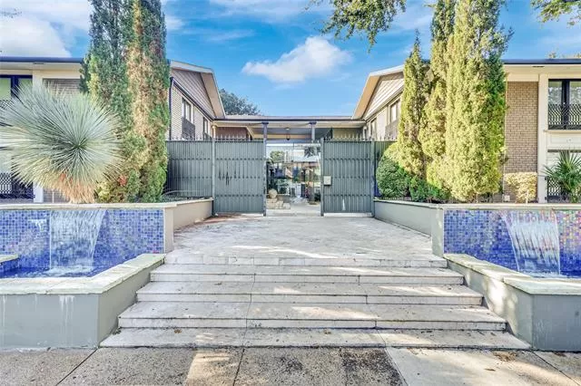 MLS: 21129701 Condo For Sale