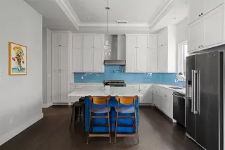 Photo #3: 21129746 Listing