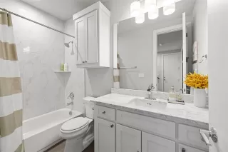 Photo #5: 21129746 Listing