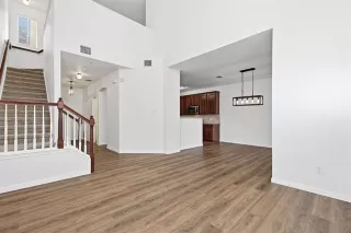 Photo #3: 21130643 Listing