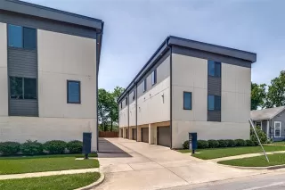 Photo #2: 21131110 Listing 