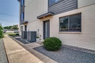 Photo #3: 21131110 Listing 