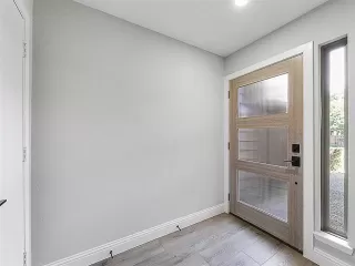 Photo #3: 21131329 Listing