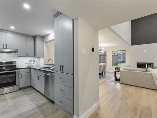 Photo #4: 21131329 Listing