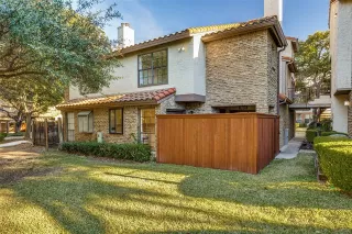 Photo #2: 21131452 Listing