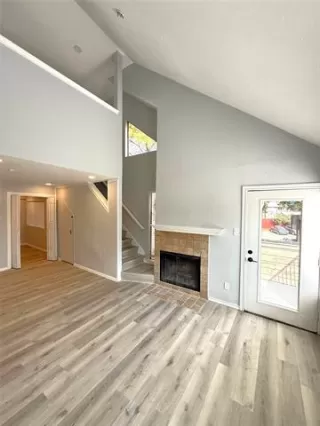 Photo #4: 21132081 Listing