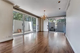 Photo #3: 21132260 Listing