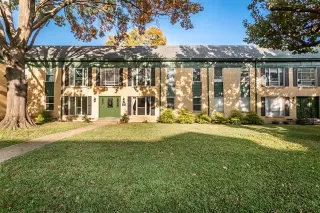 More Details about MLS # 21132313 : 4816 AMESBURY