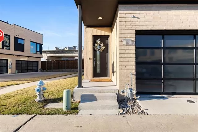 MLS: 21133068 Condo For Sale