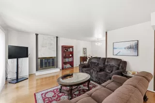 Photo #4: 21133140 Listing