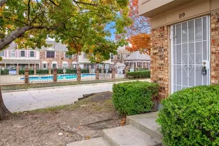 Photo #2: 21133229 Listing