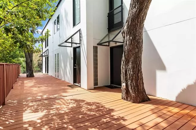 MLS: 21133256 Condo For Sale