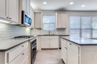 More Details about MLS # 21133304 : 7104 HUCKLEBERRY DRIVE