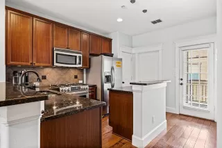 Photo #6: 21133321 Listing 