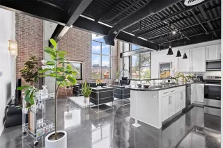 Photo #3: 21133608 Listing 