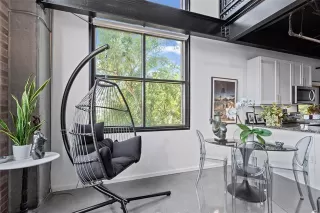 Photo #5: 21133608 Listing 