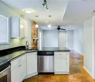 Photo #4: 21134292 Listing