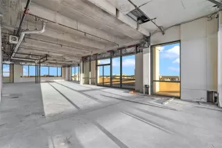 Photo #6: 21134380 Listing