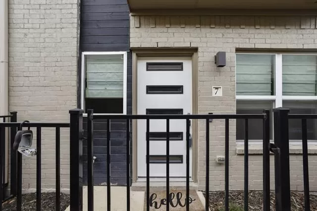 MLS: 21134622 Condo For Sale