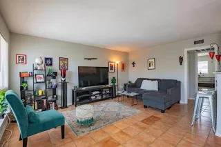 More Details about MLS # 21134633 : 5000 BOWSER AVENUE #211