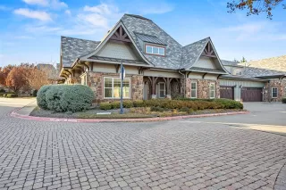 More Details about MLS # 21134855 : 5204 SUTTON CIRCLE