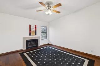 Photo #3: 21134880 Listing