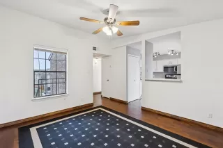 Photo #6: 21134880 Listing