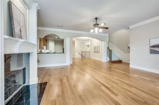 Photo #5: 21135451 Listing