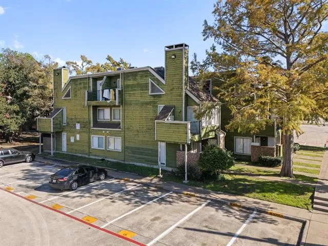 MLS: 21135497 Condo For Sale